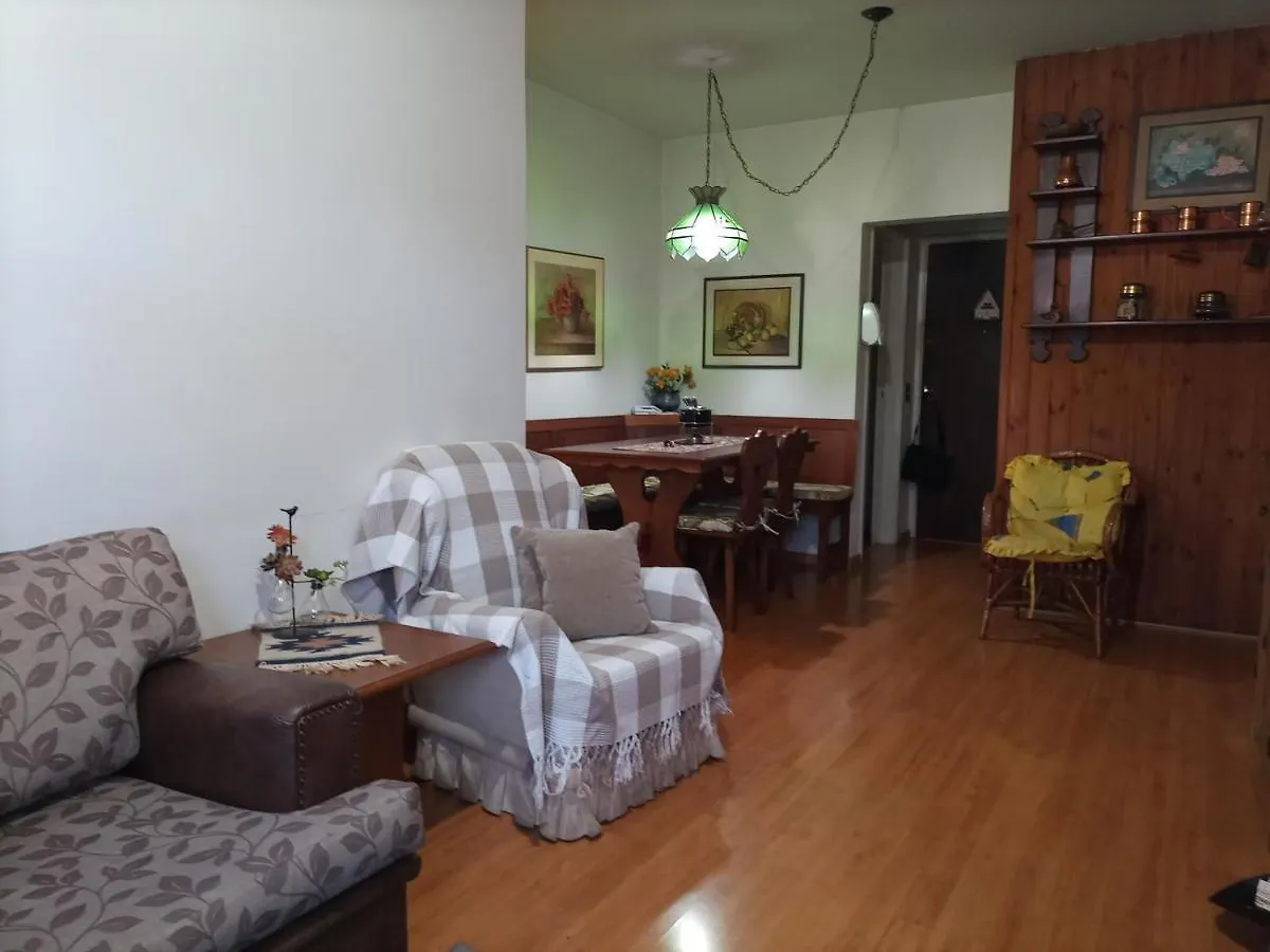 Apartment Ideal De Ir Caminhando Ao Capivari Campos do Jordao Brazil